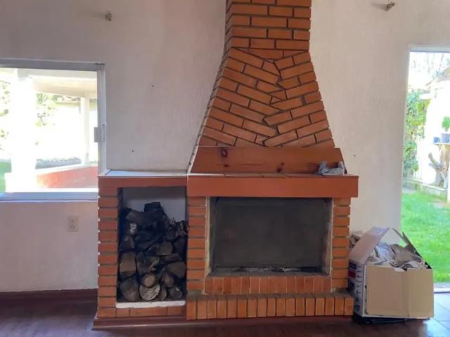 Preciosa casa con salón de fiestas, palapa, amplio jardín, cuarto de velador, perrera