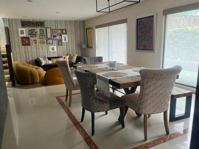 PRECIOSA CASA EN CONDOMINIO EN VENTA. RESIDENCIAL ABASOLO.COLINAS DEL BOSQUE