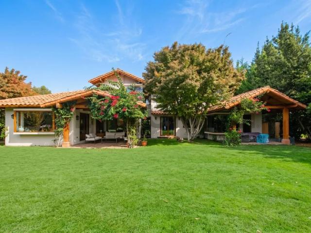 Preciosa Casa En Condominio Las Pircas De Chicureo
