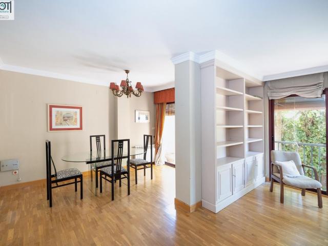 Preciosa casa en el exclusivo Barrio de los Periodistas, Granada