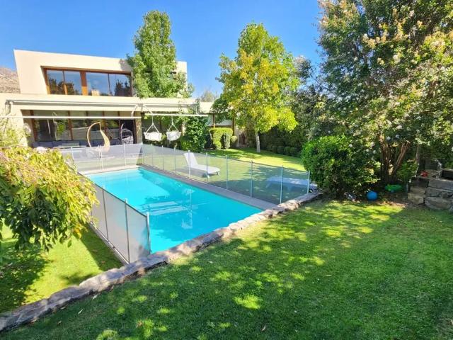 Preciosa Casa En Hermoso Condominio, Amplios Espacios