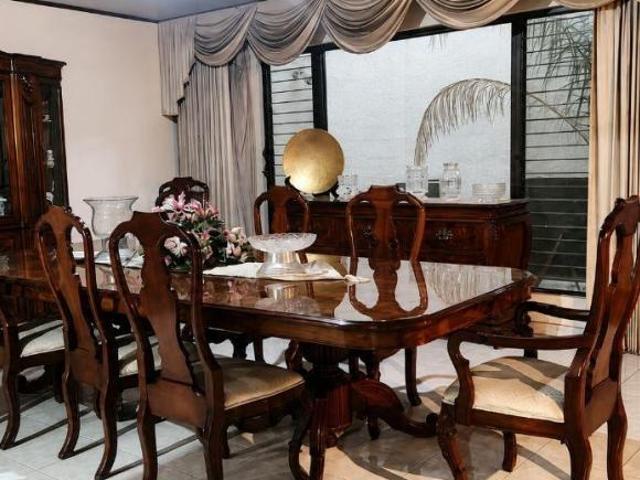Preciosa casa en Jardines del sol