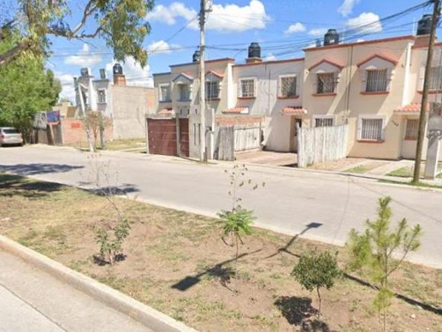 PRECIOSA CASA EN REMATE EN VILLAS DE GUADIANA VI, DURANGO, DURANGO