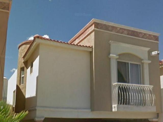 PRECIOSA CASA EN REMATE EN RESIDENCIAL HACIENDA EL CORTIJO, SALTILLO, COAHUILA