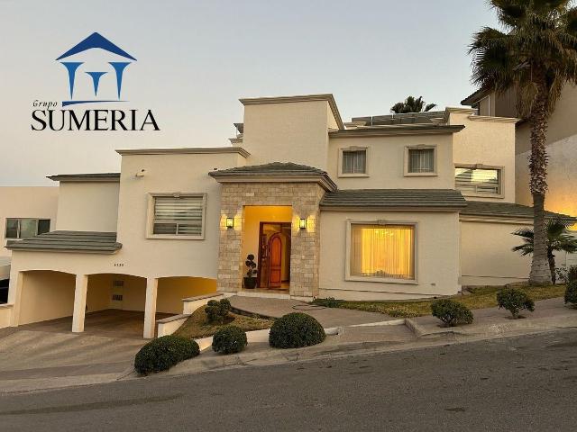 Preciosa casa en Rinc?n de las Lomas