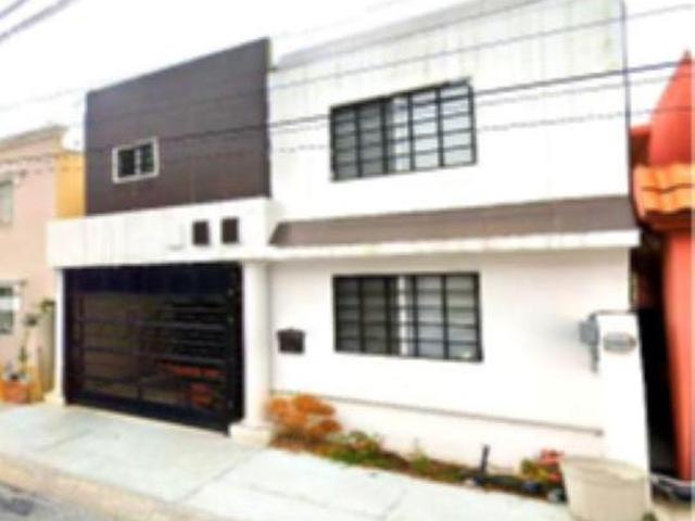 PRECIOSA CASA EN VENTA EN NUEVO LEON