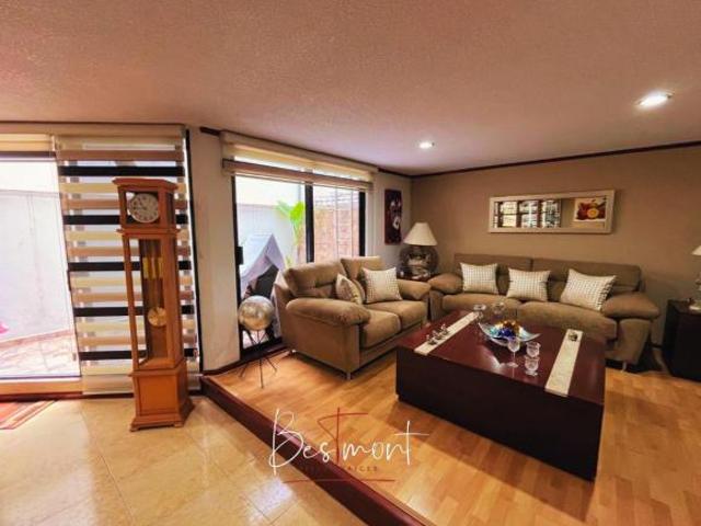 Preciosa casa en venta en Residencial Arcos del Sur, Calzada Zavaleta