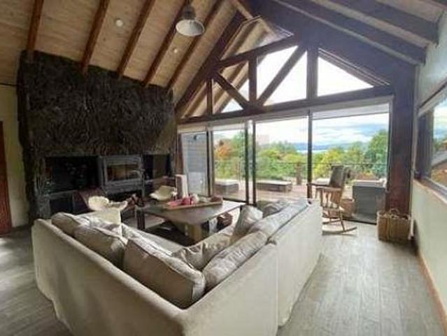 PRECIOSA CASA EN VENTA LA PUNTILLA DE VILLARRICA