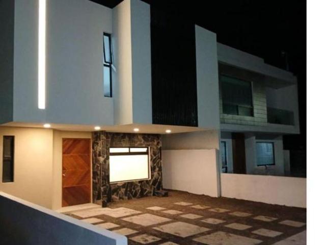 Preciosa casa en venta ubicada en exclusivo desarrollo en la Isla 3, Fraccionamiento Meseta