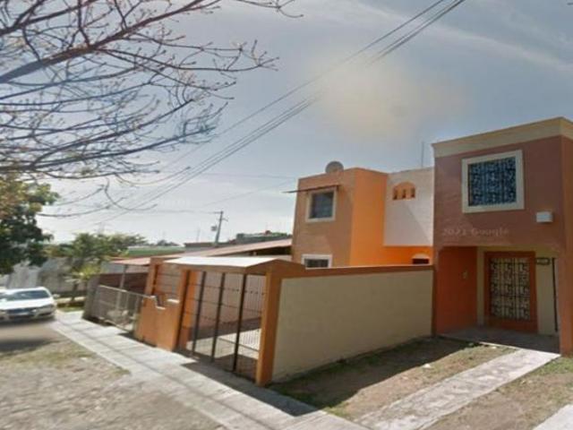 PRECIOSA CASA EN VILLA DE ÁLVAREZ CON 118 m2 EN VENTA