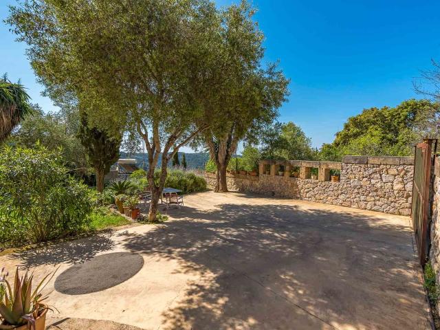 Preciosa casa rústica con piscina en Galilea