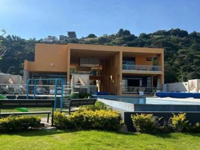 Preciosa casa Residencial Sibaria Tlajomulco