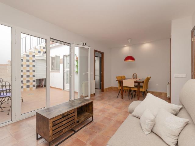 PRECIOSA CASA SEMIREFORMADA EN ALQUILER ZONA CASTILLO ALAQUAS