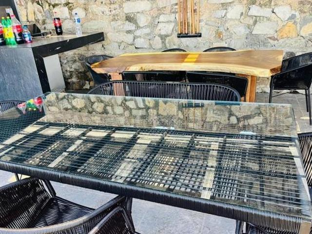 Preciosa casa y terraza y alberca climatizada