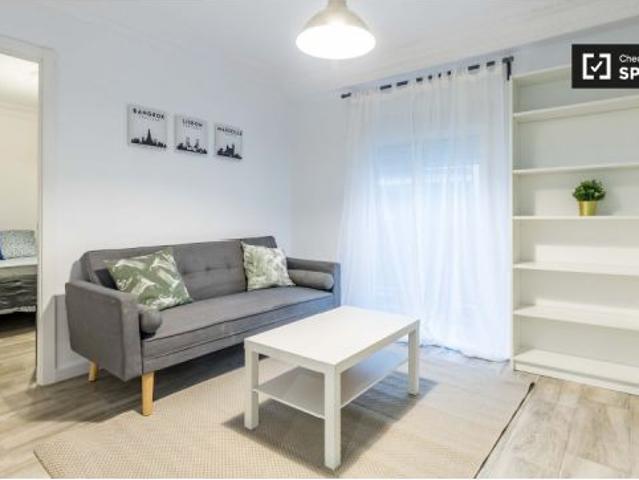 Preciosa habitación en alquiler en un apartamento de 5 dormitorios, L’Olivereta