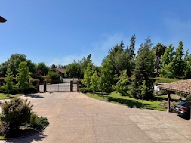 PRECIOSA PARCELA CON CASA CHILENA EN LAS PALMAS DE OLIVETO