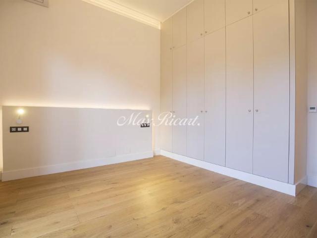Preciosa planta baja amueblada en Bonanova 200m²