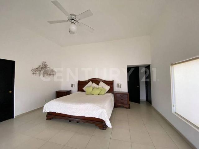 Preciosa residencia en el condominio más seguro de Cuernavaca