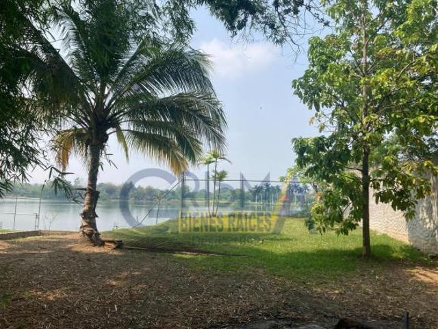 PRECIOSO TERRENO CON BÚNGALO FRENTE AL RÍO EN JUANA MOZA, TUXPAN
