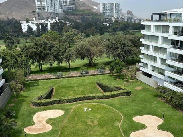 Precioso y moderno penthouse gran vista al golf edificio the most