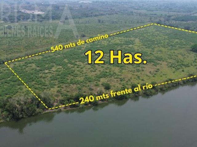 PRECIOSO Y AMPLIO TERRENO FRENTE AL RÍO EN OJITE, TUXPAN