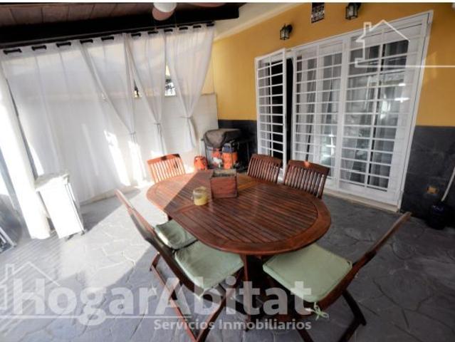 PRECIOSO ADOSADO CON PISCINA, GARAJE Y TERRAZA
