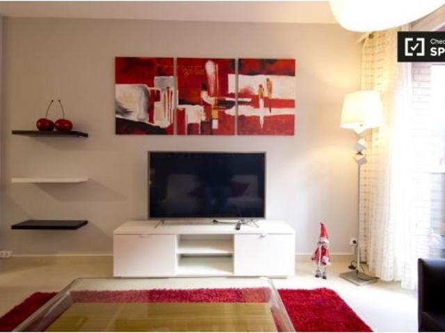 Precioso apartamento de 1 dormitorio con balcón en alquiler en Charmartín