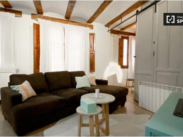 Precioso apartamento de 2 dormitorios en alquiler cerca del Mercado Central de Valencia en Ciutat Ve