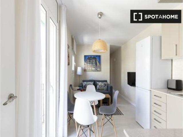 Precioso apartamento de 2 dormitorios en alquiler en Barcelona