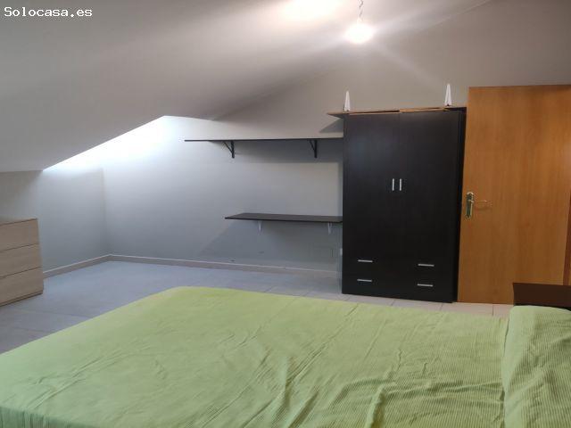PRECIOSO ATICO EN CUATROVIENTOS, PONFERRADA LEON disponible a partir del 1 de agosto