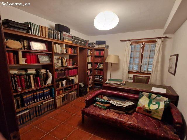 Precioso chalet con jardín en el centro histórico de Bustarviejo
