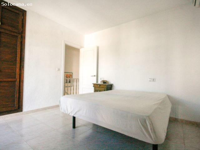 PRECIOSO CHALET CON PISCINA PRIVADA