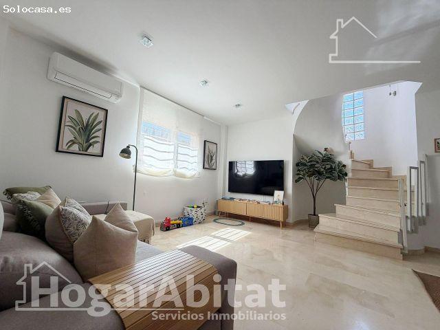 ¡PRECIOSO CHALET! AMPLIO Y REFORMADO CON PISCINA PRIVADA, GARAJE Y PARCELA