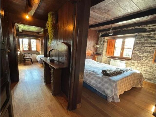 PRECIOSO CHALET DE PIEDRA EN GRANDAS DE SALIME