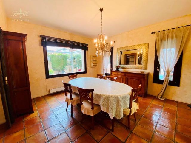 PRECIOSO CHALET EN ALQUILER EN EL CENTRO DEL ALBIR