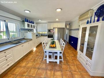 PRECIOSO CHALET ESTILO MEDITERRANEO EN PUEBLO LEVANTINO