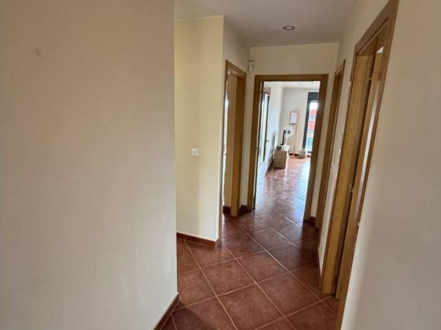 Precioso chalet independiente de 214m2 y parcela de 600m2 en Grijota