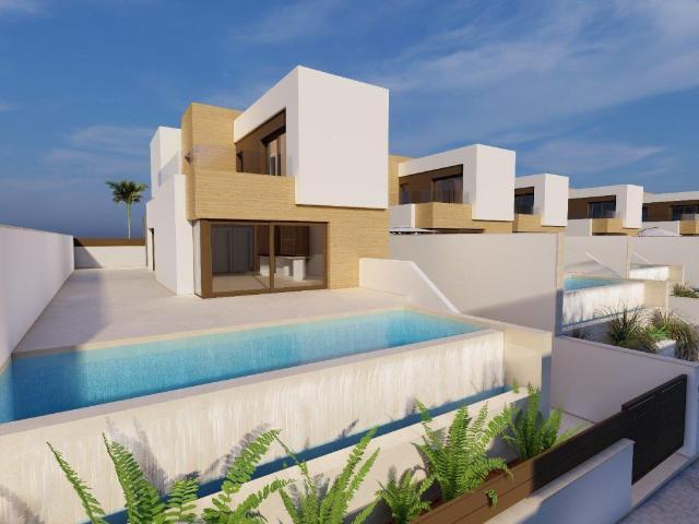 Precioso Chalet independiente de tres plantas que se distrib. 198m² Algorfa