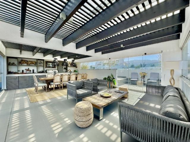 PRECIOSO DUPLEX AMOBLADO CON ROOFTOP MARBELLA