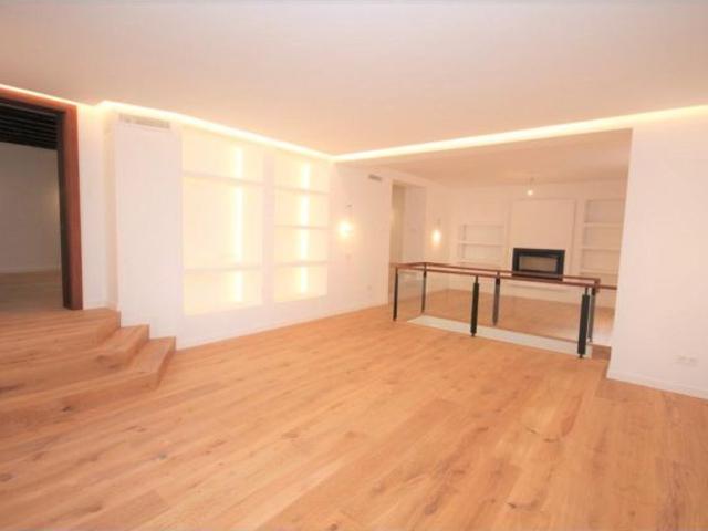 PRECIOSO DUPLEX DE OBRA NUEVA EN EL CASCO ANTIGUO DE LA CIUDAD