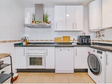 PRECIOSO DUPLEX JUNTO AL HOSPITAL REAL