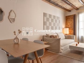 Precioso edificio de viviendas rehabilitadas en el centro de. 80m² Barcelona