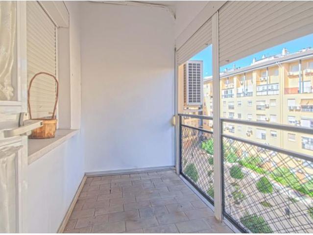 Precioso piso con terraza en Pino Montano
