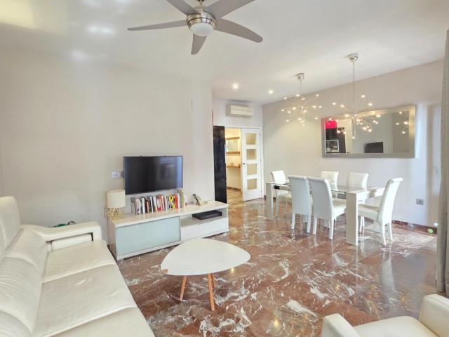 ¡PRECIOSO PISO CON GARAJE Y TERRAZA EN NAVAS DE TOLOSA!