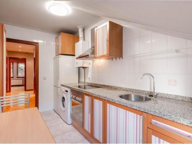 PRECIOSO PISO EN OLLONIEGO A TAN SÓLO 10 MINUTOS DE OVIEDO
