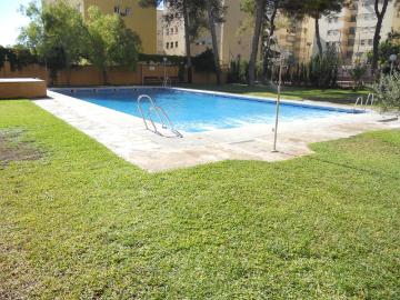 Precioso piso VPO en residencial con piscina en Bulevar, terraza, garaje y trastero