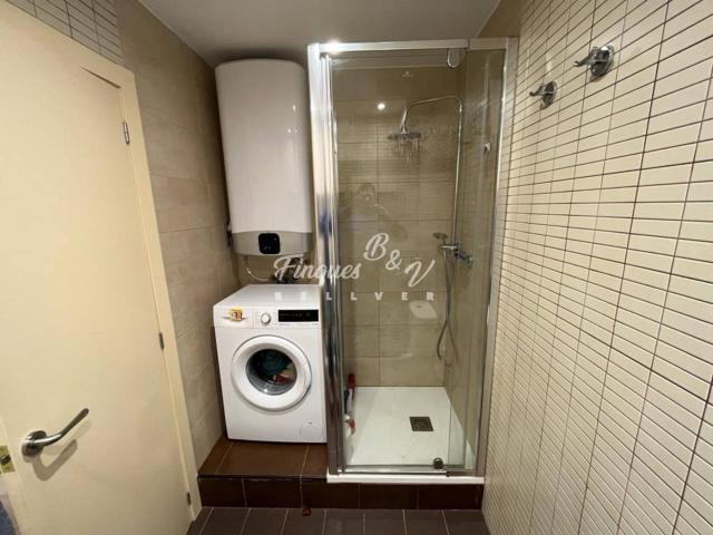 Precioso piso en venta. 1º planta, ubicación espetacular y a 3 min de pista de esquí. Gran zona ajardinada comunitaria y