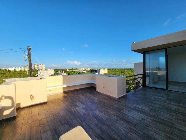 PRECIOSOS TOWNHOUSE EN VENTA EN PLAYA SAN BENITO EN SEGUNDA FILA CON ALBERCA PRIVADA