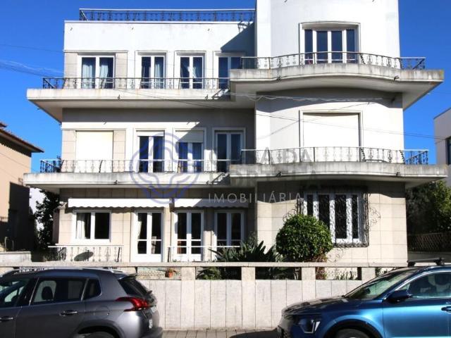 Prédio com classificação Vp1 da Cm Porto. Traça, charme e pr. 174m² Paranhos