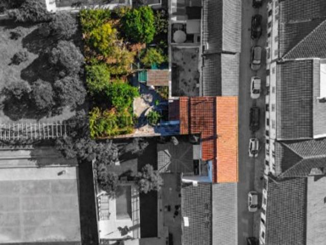 Prédio com enorme potencial, Centro histórico de Azeitão
